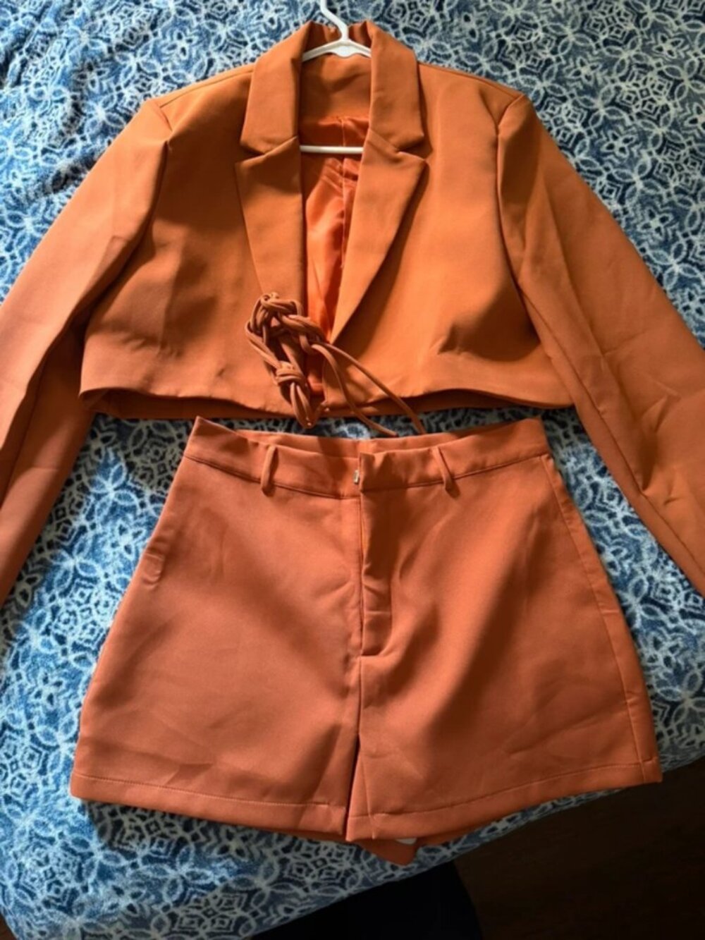 Set blazer and skort